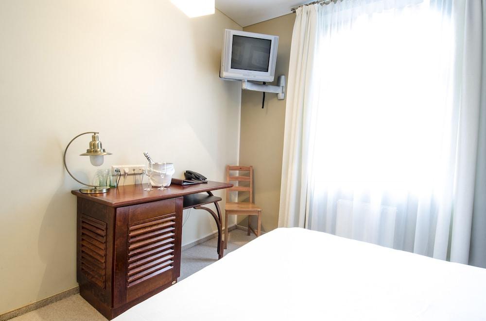 Port Hotel Adazi Luaran gambar