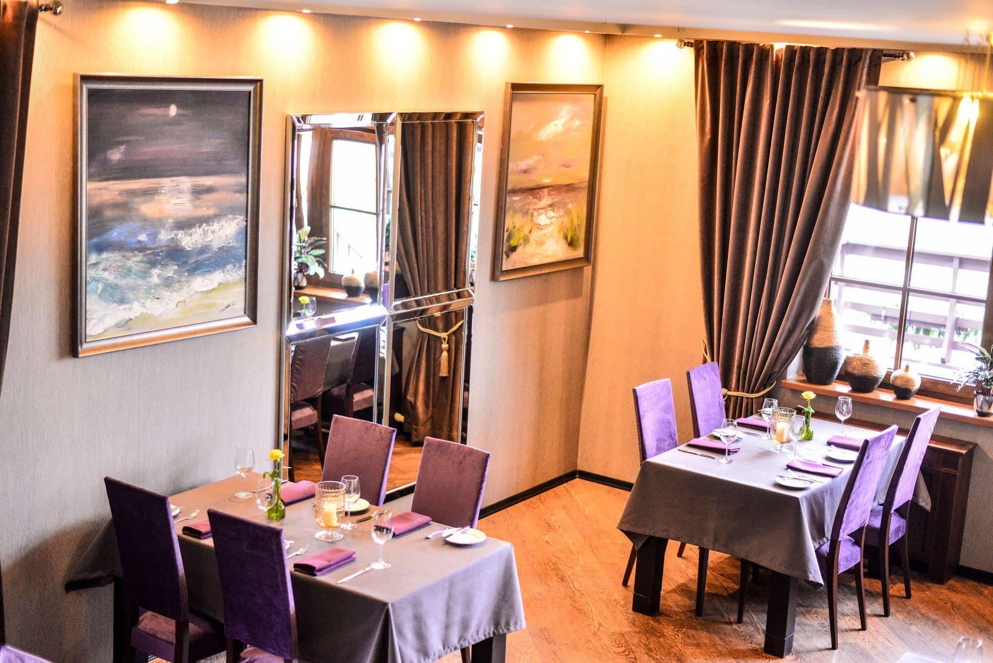 Port Hotel Adazi Luaran gambar