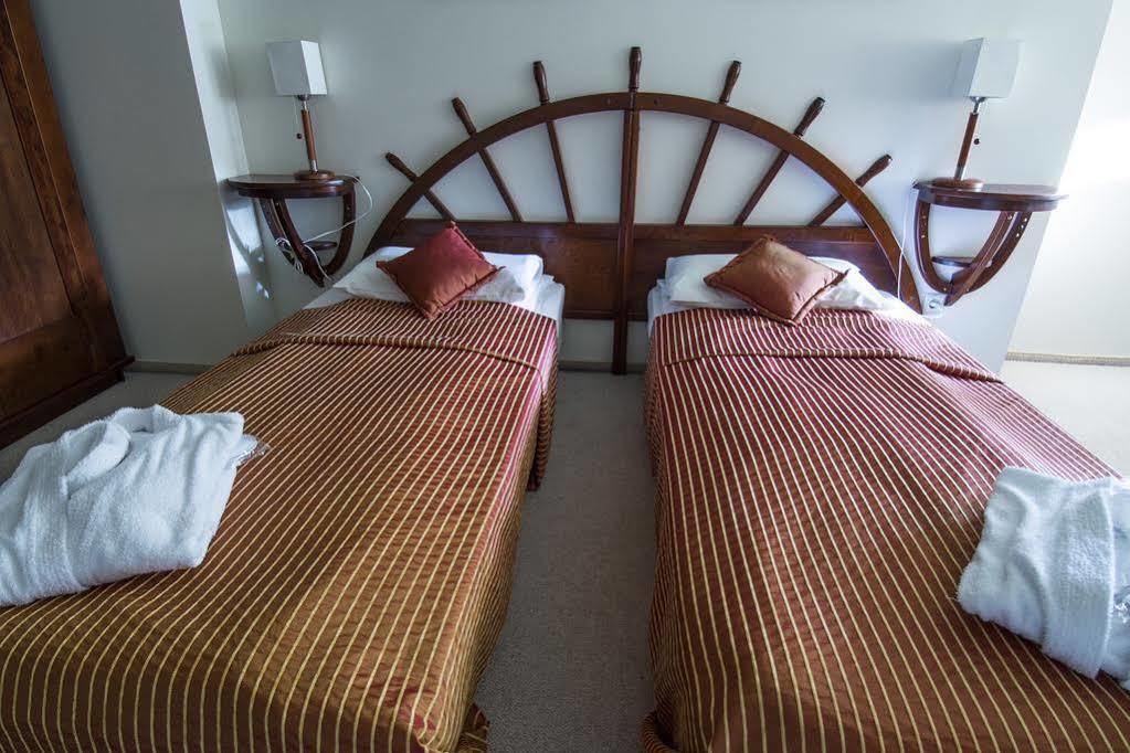 Port Hotel Adazi Luaran gambar